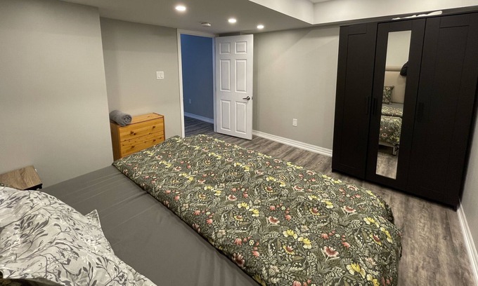 Halton Regional Municipality House | Cheerful 1-bedroom home in Milton
