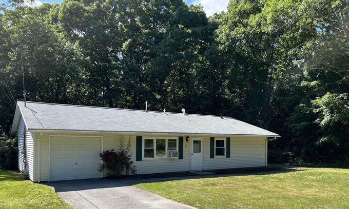 North Kingstown House | Cheerful 3-bedroom home, sleeps 6. Dog-friendly!