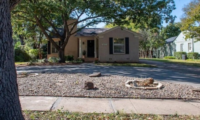 Wichita Falls House | Cheerful 3-bedroom, 2 bath residence.