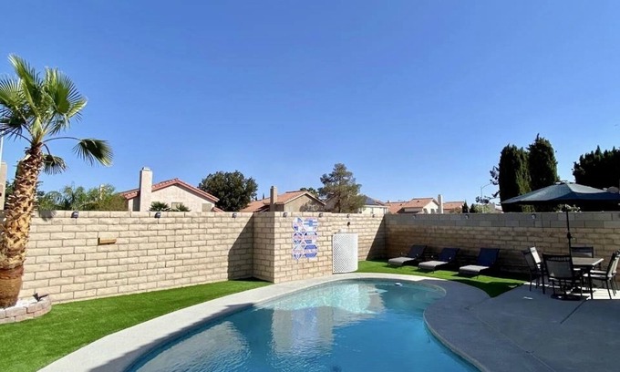 Spring Valley House | Cheerful 3-Bedroom home w/Pool(minutes to the Strip)