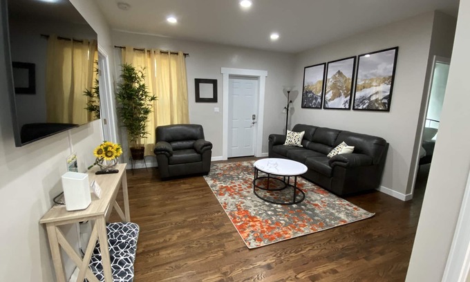 Littleton House | Cheerful 3 Bedroom Littleton Residential Home