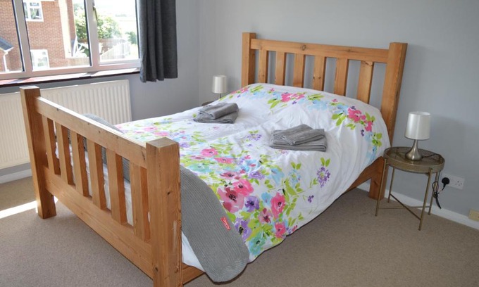 Waddesdon House | Cheerful 3 bedroom property set in the countryside