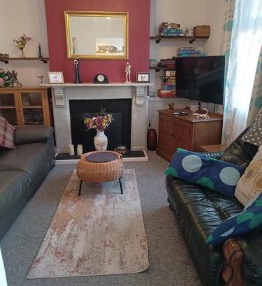 Burnham-on-Sea House | Cheerful 3-bedroom townhouse with free parking on site