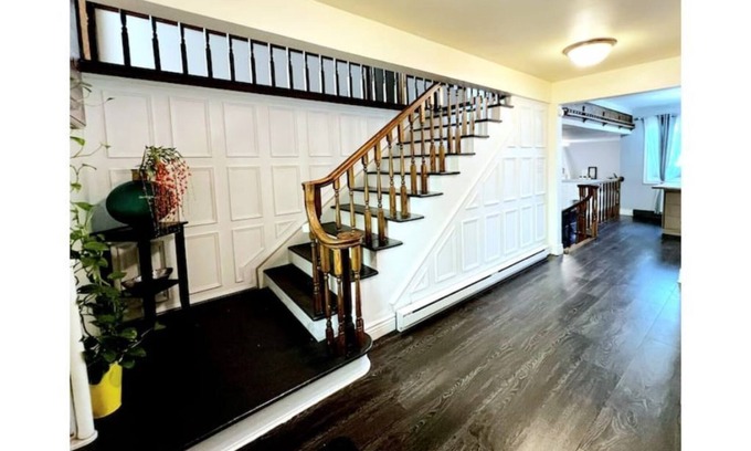 Algoma District House | Cheerful 4-bedroom house with lots of Amenities