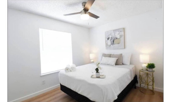 Moreno Valley House | Cheerful 4 bedroom home with free Wi-Fi