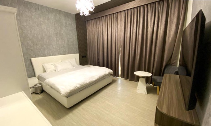 Al Hamra Village Villa | Cheerful 4-bedroom Villa with pool and BBQ area