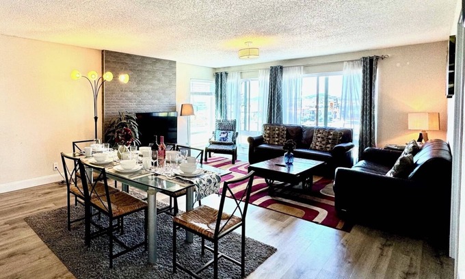 Westlake House | Cheerful 4-bedroom home nearby beach