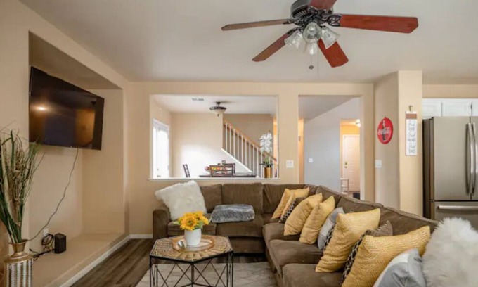 Silverado Ranch House | Cheerful 4 Bedroom House W/ Private Pool