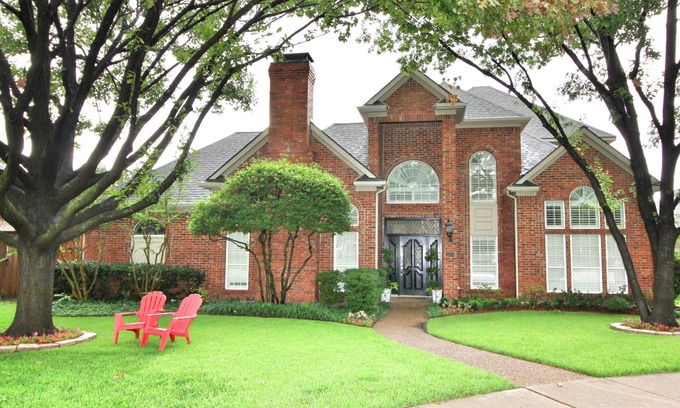 Plano House | Cheerful 4-bedroom residential home with pool!