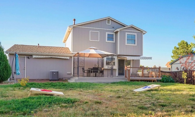 Littleton House | Cheerful 4BR home near Red Rocks & Mountains!