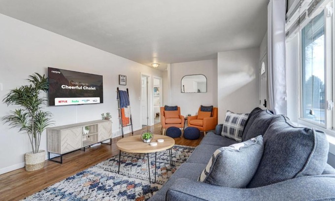 Village Seven Apartment | Cheerful Chalet Centrally Located w BBQ Pit