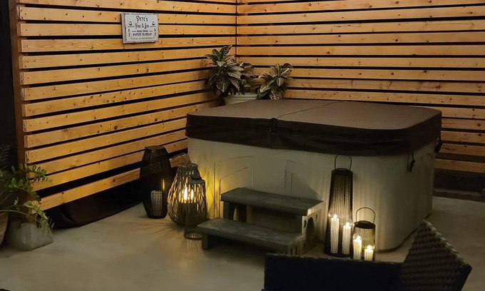 Las Cruces House | Cheerful desert oasis home with a privacy hot tub! 1 minute to new hospital!