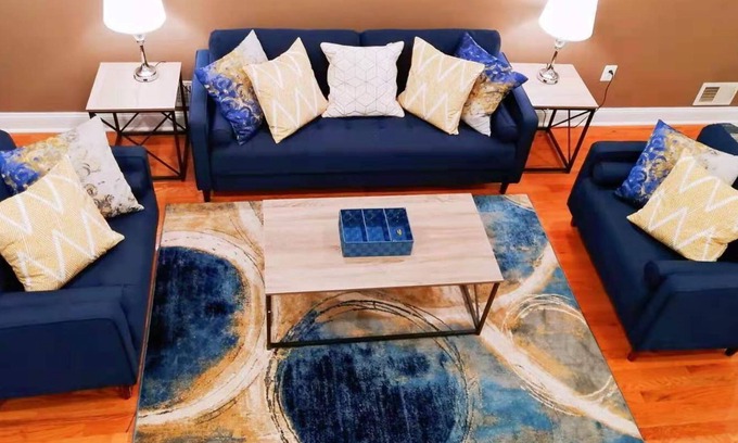 Downtown Baltimore House | Cheerful Entire Townhouse JHH Bayview sleeps 10+