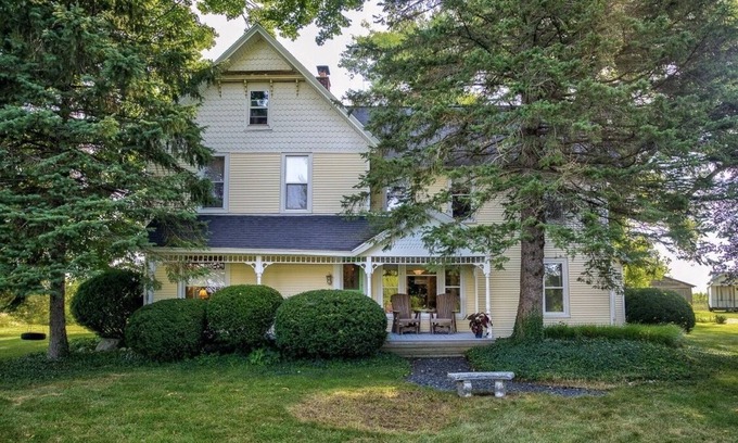 Fennville Other | Cheerful Farmhouse near Saugatuck & Wineries