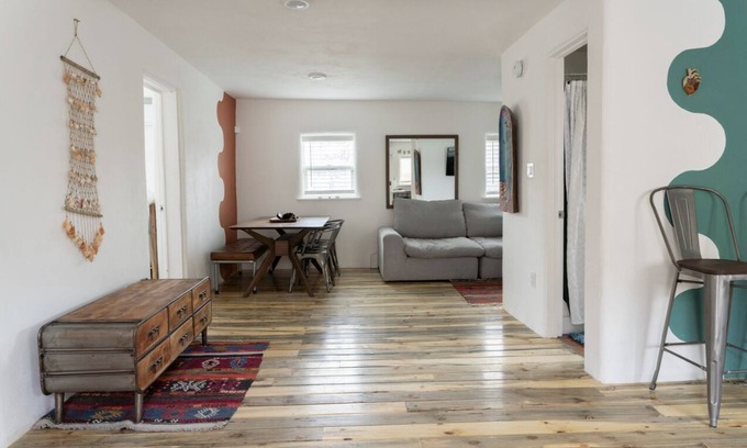 Southside House | Cheerful Two Bedroom Casita With Rustic Charm