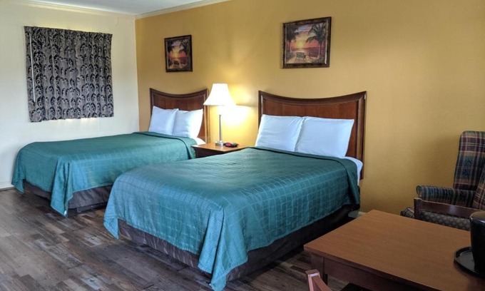 Glennville Hotel | Cheerio Inn - Glennville