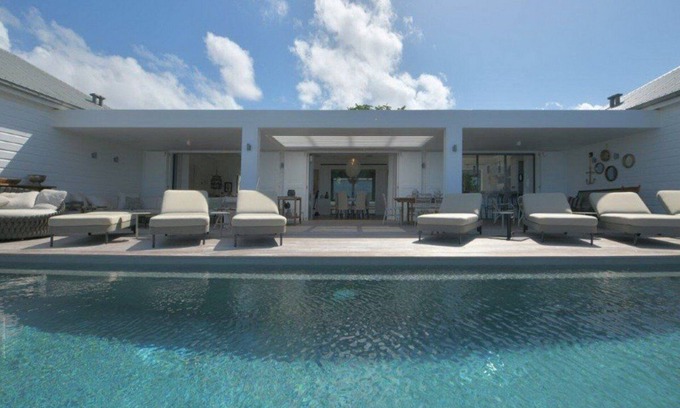 Terre Neuve Apartment | Chef included by Fantasia Villas: Villa Romance