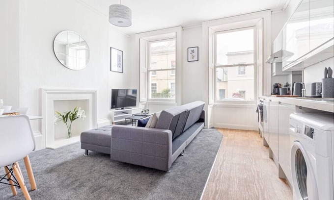 Montpellier Apartment | Cheltenham City Centre - 1 Bedroom Apartment