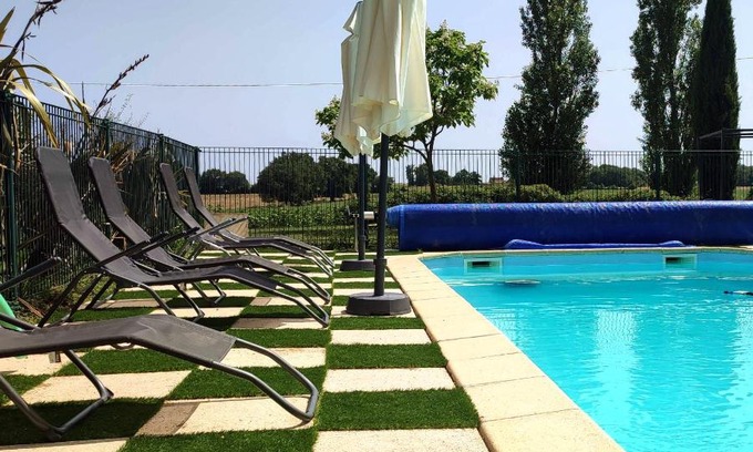 Saint-Pierre-de-Maille House | Chenevaux - Pretty 2 bedroom cottage with pool in countryside