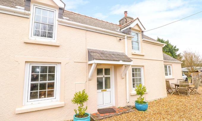 Milton House | Cheriton Villa