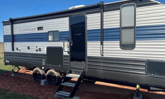Belfield House | Cherokee Camper in Belfield