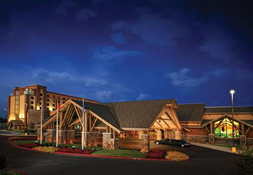 West Siloam Springs Resort | Cherokee Casino West Siloam Springs Resort
