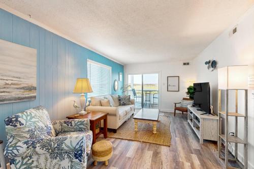 North Myrtle Beach Apartment | Cherry Grove Pelican's Watch