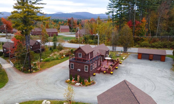 Bethlehem Resort | Cherry Lodge: King Room with Mountain Views