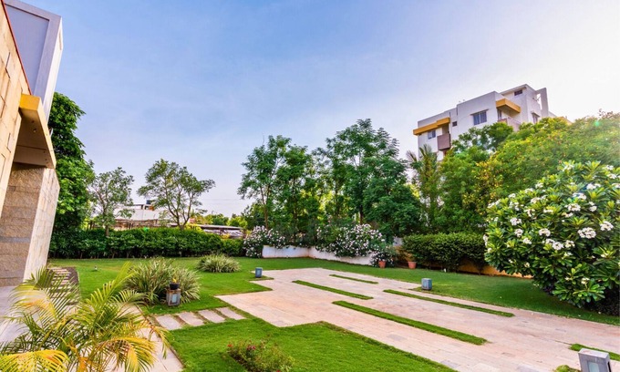 Nashik Villa | Cherry Villa,Nashik by Ebony Stays | Cosy 4BHK Villa in Nashik with Scenic Views