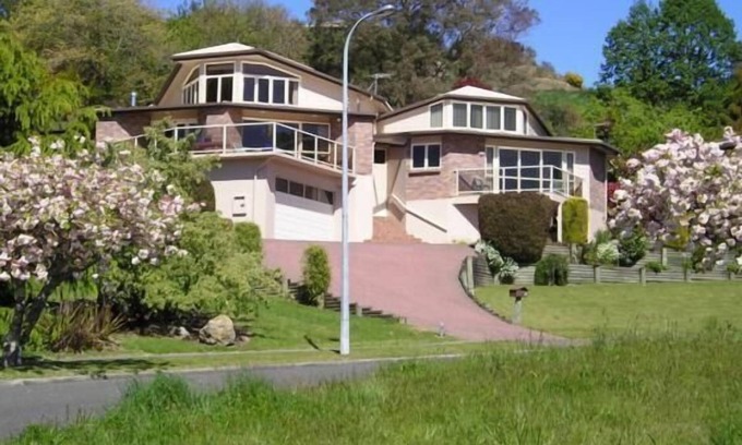 Taupo Apartment | Cherry Vista - self contained 2 bedroom apartment