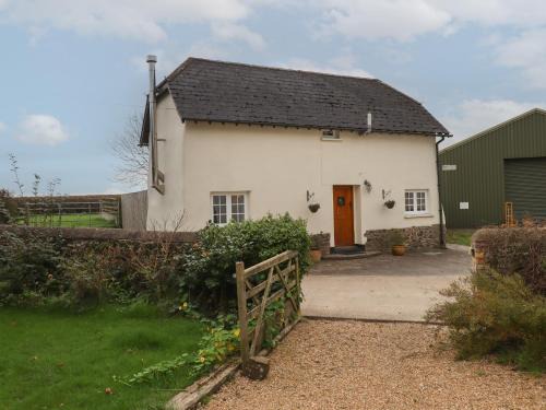 Broadwoodkelly House | Cherryblossom Cottage