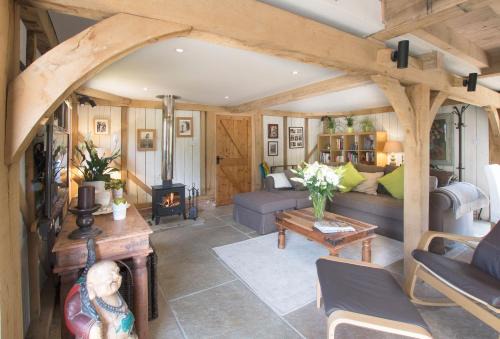 Upper Dicker House | Cherrystone Barn