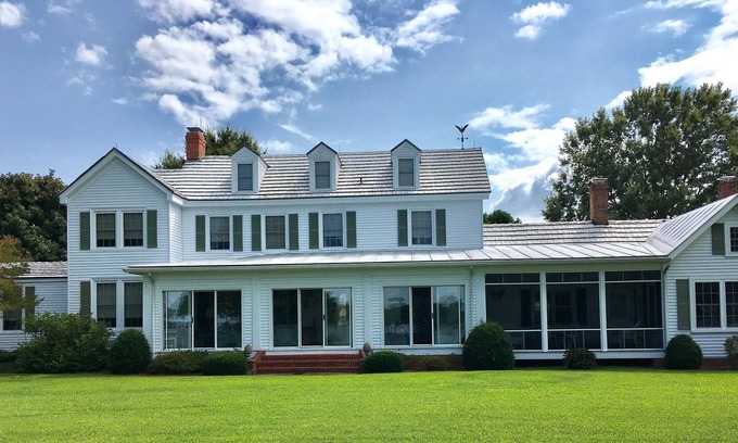 Moon Cottage | Chesapeake Bay Boating, Fishing, and Private Beach
