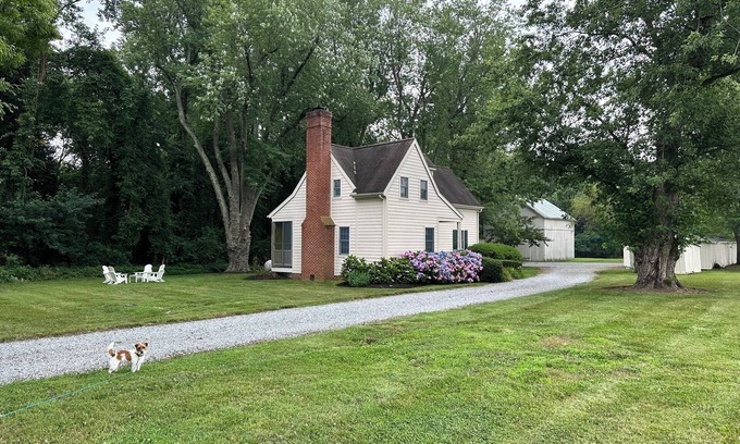 Chestertown Cottage | Chesapeake Eastern Shore, Chestertown MD, waterfront with shared pool and dock.