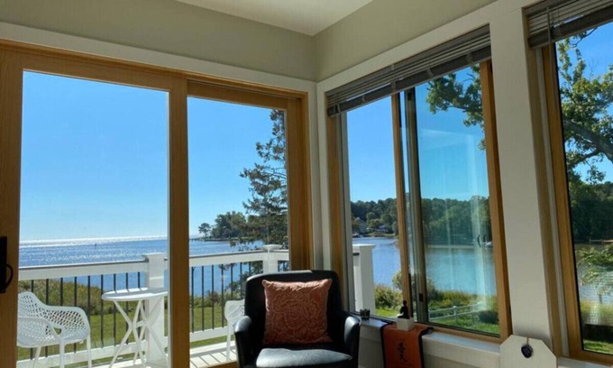 Cape Anne House | Chesapeake Paradise House-Stunning 6+br4ba Wtrfrnt