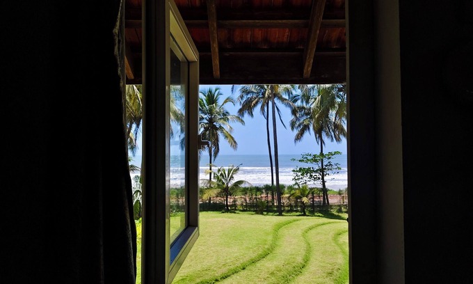 Mahe Villa | Cheshire Village - Beach Resort