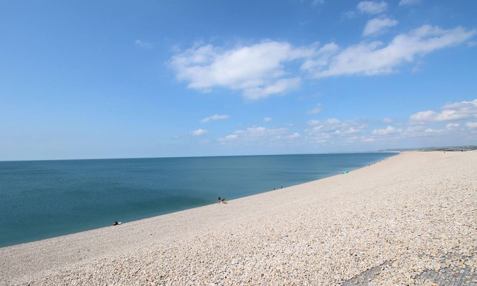 Portland House | CHESIL VIEWS, pet friendly, character holiday cottage in Fortuneswell