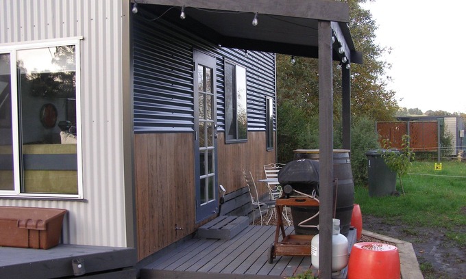 Nyora House | Chevy Tranquil Tiny Farm Stay,Loch ,Rail Trail , pit stop to Philip Island -Prom