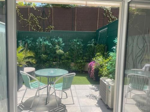 La Trinite Apartment | Chez Candie