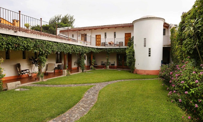 Antigua Guatemala Bed & Breakfast | Chez Daniel