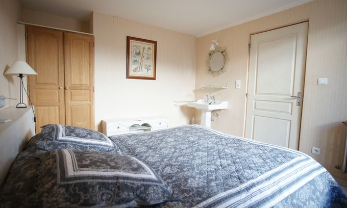 Villar-d'Arene House | Chez Jean Pierre - Couple room in a 17th century house - n ° 1