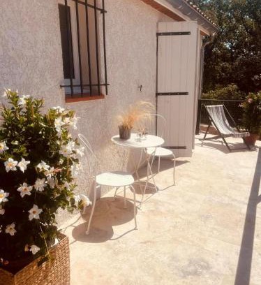 Regusse Bed & Breakfast | Chez Katty