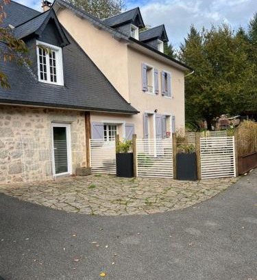 Ussel House | Chez mémé