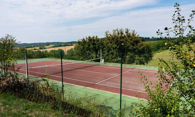 Juignac House | Chez Maurit - 3 Bed Main House, Pool and Tennis Court