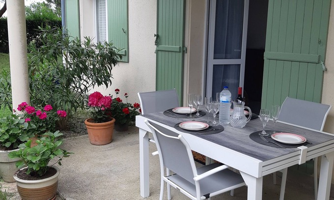 Revel Bed & Breakfast | Chez Maxou