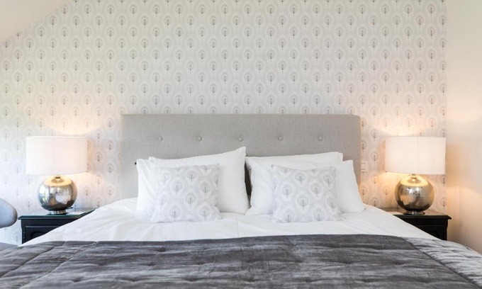 Bossut-Gottechain Bed & Breakfast | Chez Spoons B&B