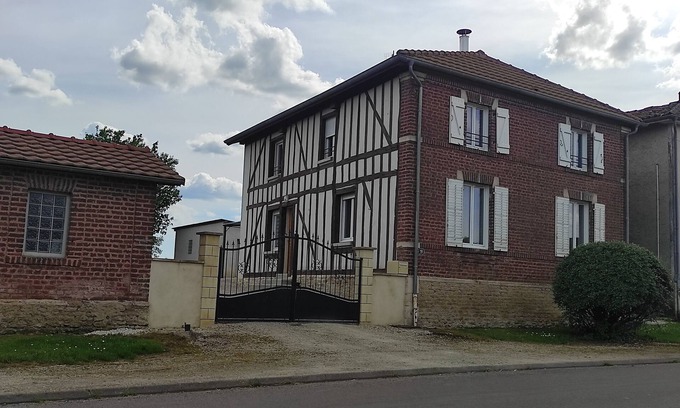 Rives Dervoises House | Chez Suzanne - Maison à la Campagne 2-8 Pers
