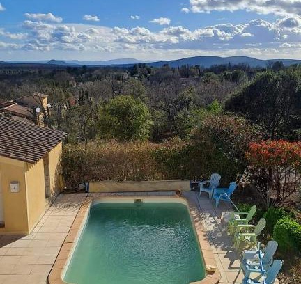 Regusse Bed & Breakfast | Chez TATA