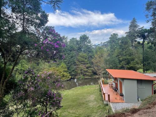 Goncalves House | Chez Ze