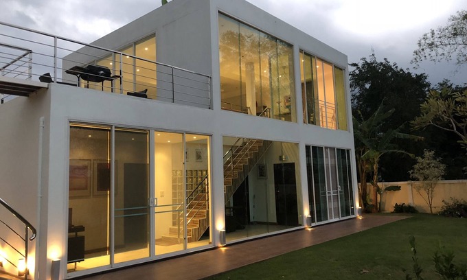 Chiang Khan Villa | Chiang Khan Riverside Pool Villa Luxury propery on the banks of the Mekong River